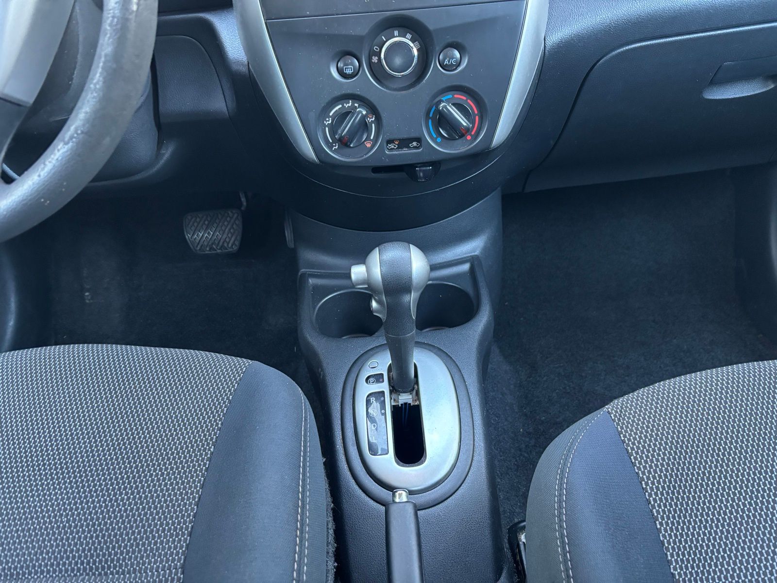 Used Car 2015 Nissan Versa  For Sale Under $10,000 In Austin, Texas