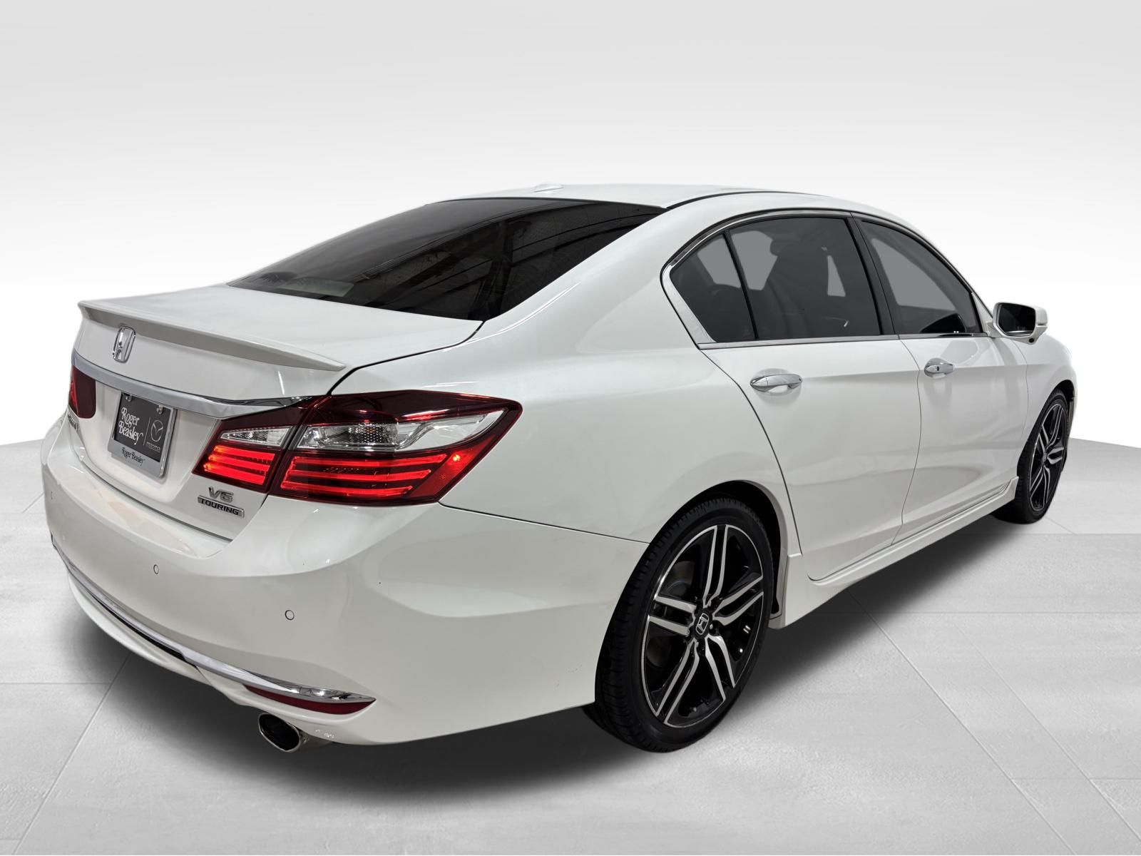 Used Car 2017 Honda Accord  Touring For Sale Under $25,000 In Austin, Texas