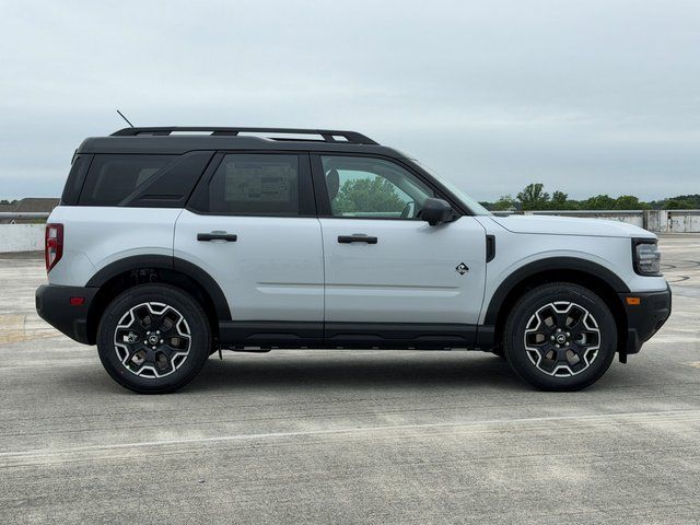 New 2026 White Ford Outer Banks image 2