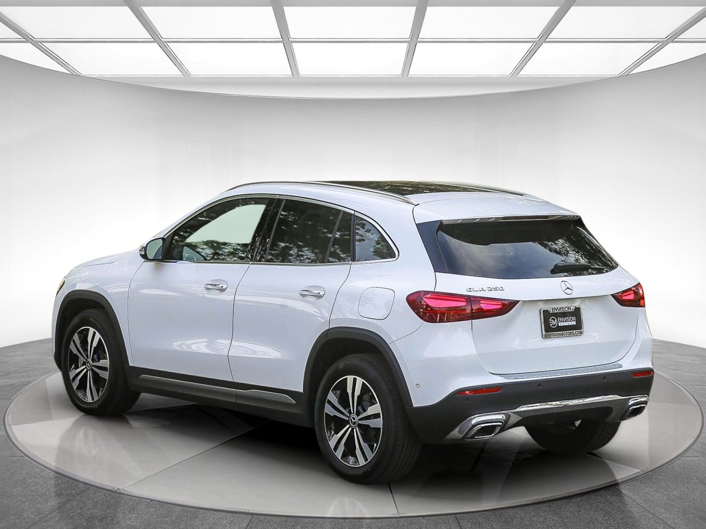 View vehicle photo 2