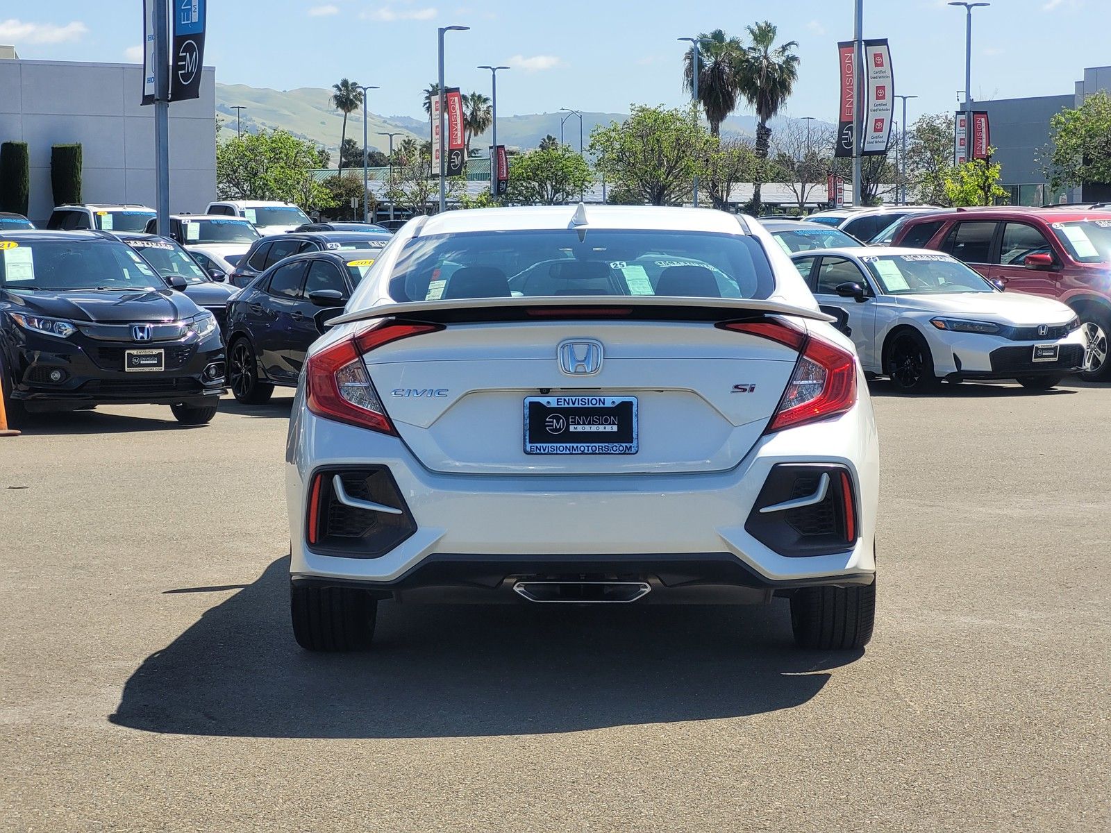 View vehicle photo 6