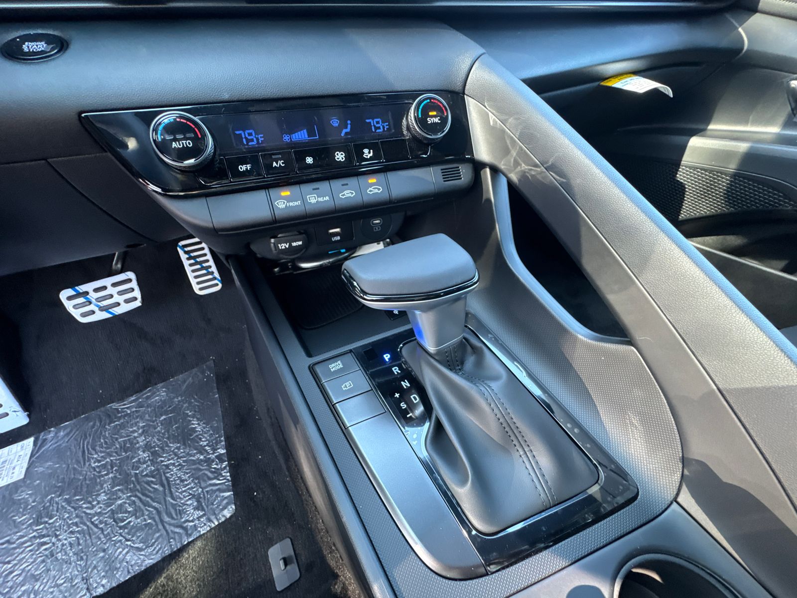 New 2026 Silver Hyundai SEL Sport image 31
