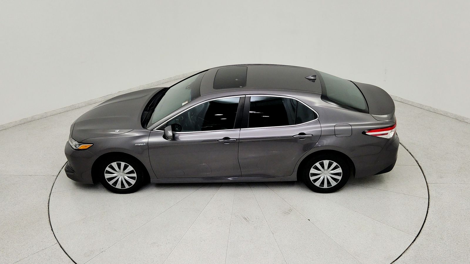 Used 2020 Gray Toyota LE image 17