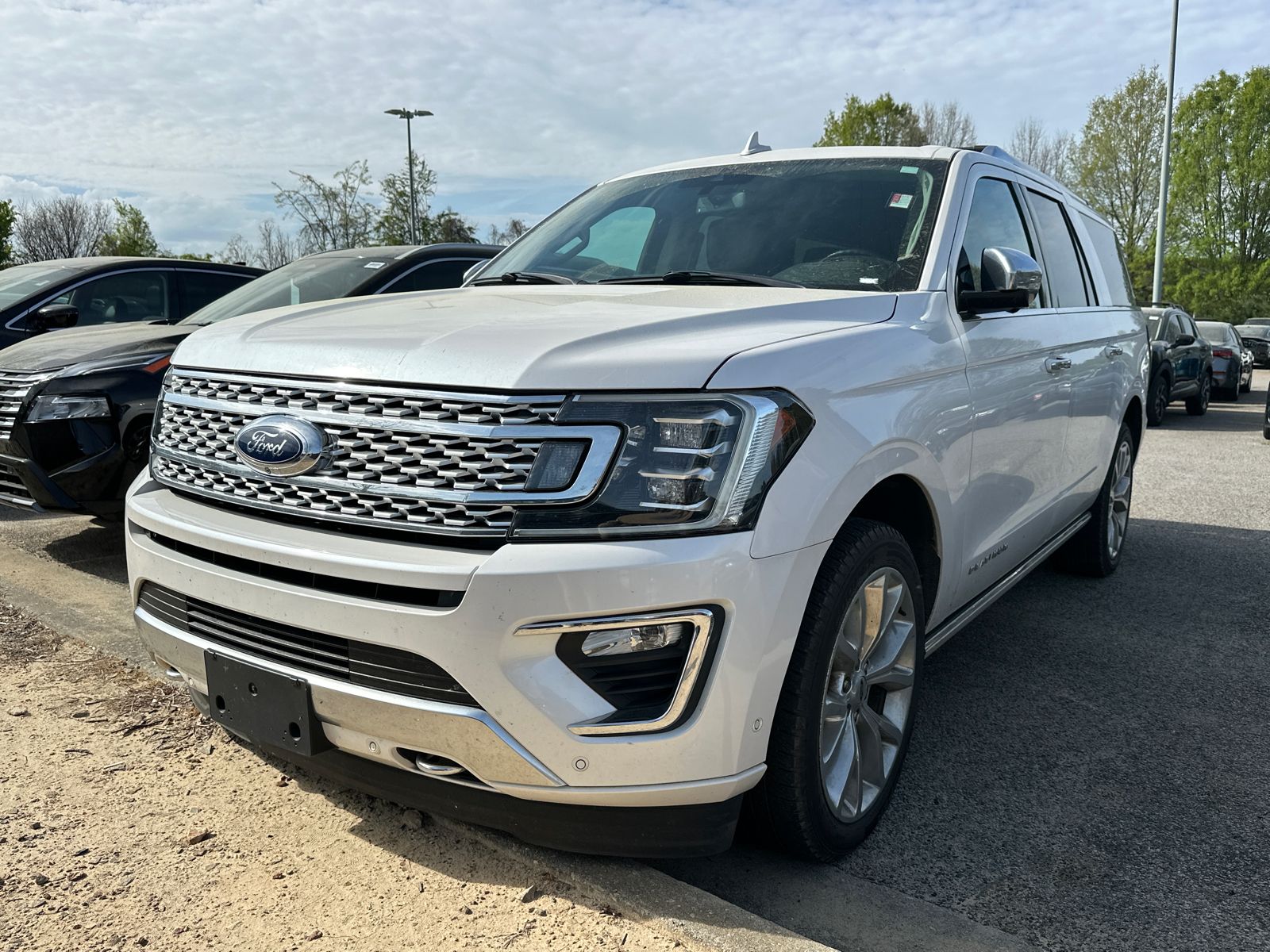 White Platinum 2019 Ford Expedition MAX Platinum 4WD SUV / Crossover Four-Wheel Drive Automatic
