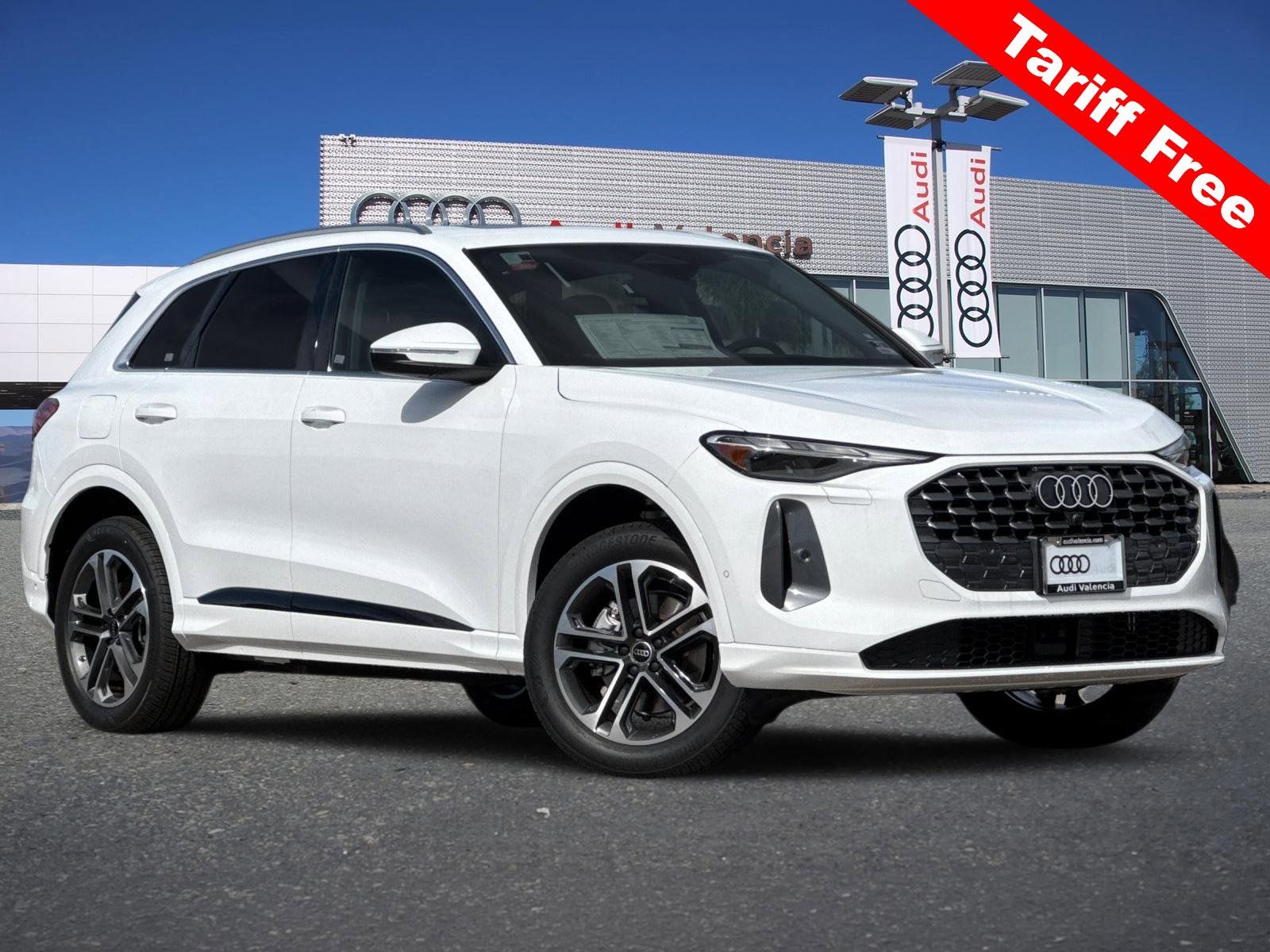 2025 Audi Q5 quattro Premium 40 TFSI