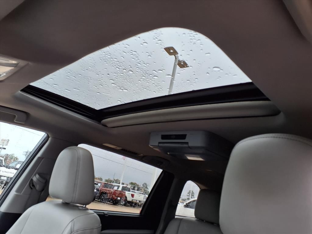 2015 Toyota Highlander XLE V6 Gray at Gullo Toyota