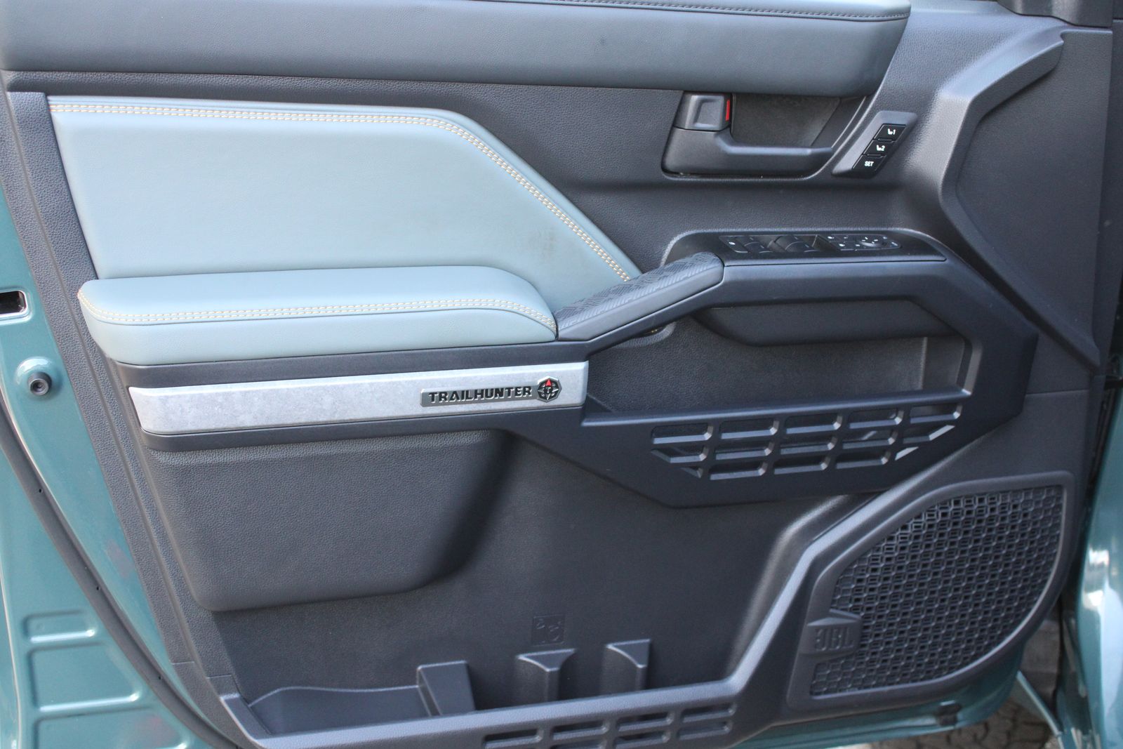 Used 2025  Toyota Trailhunter image 31