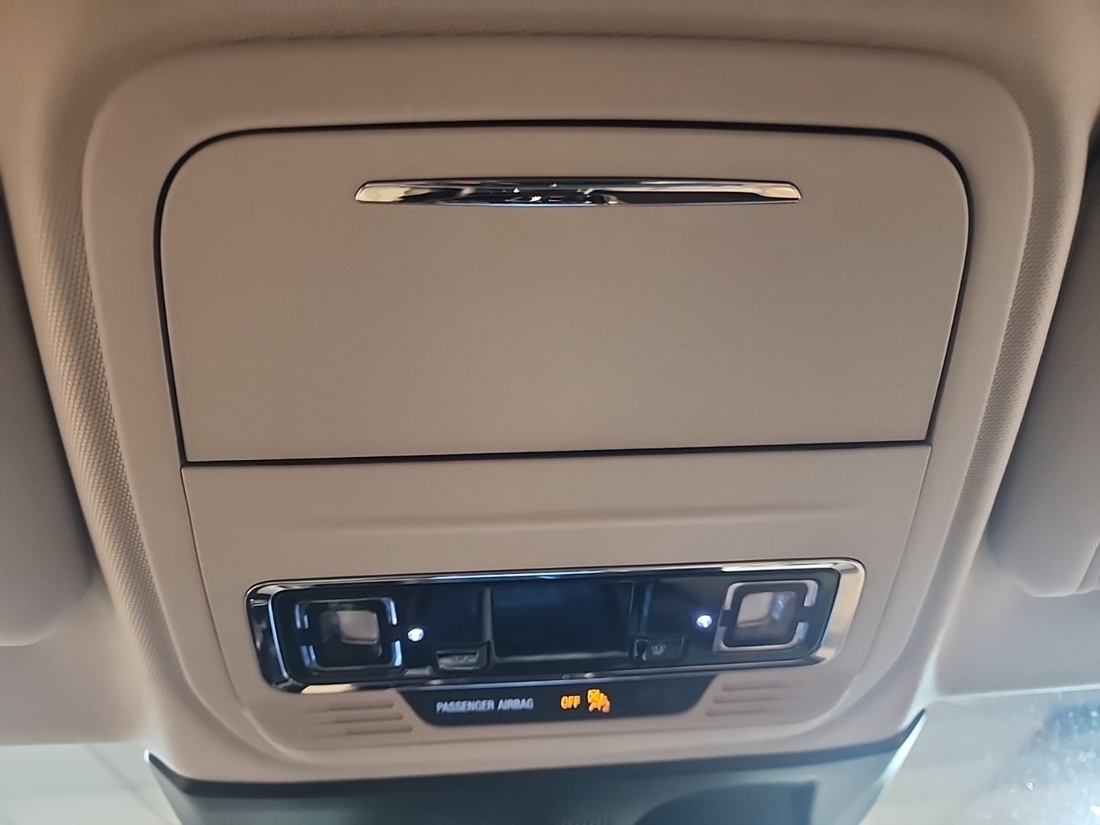 Used 2020 Ceramic Pearl Lincoln Standard image 21