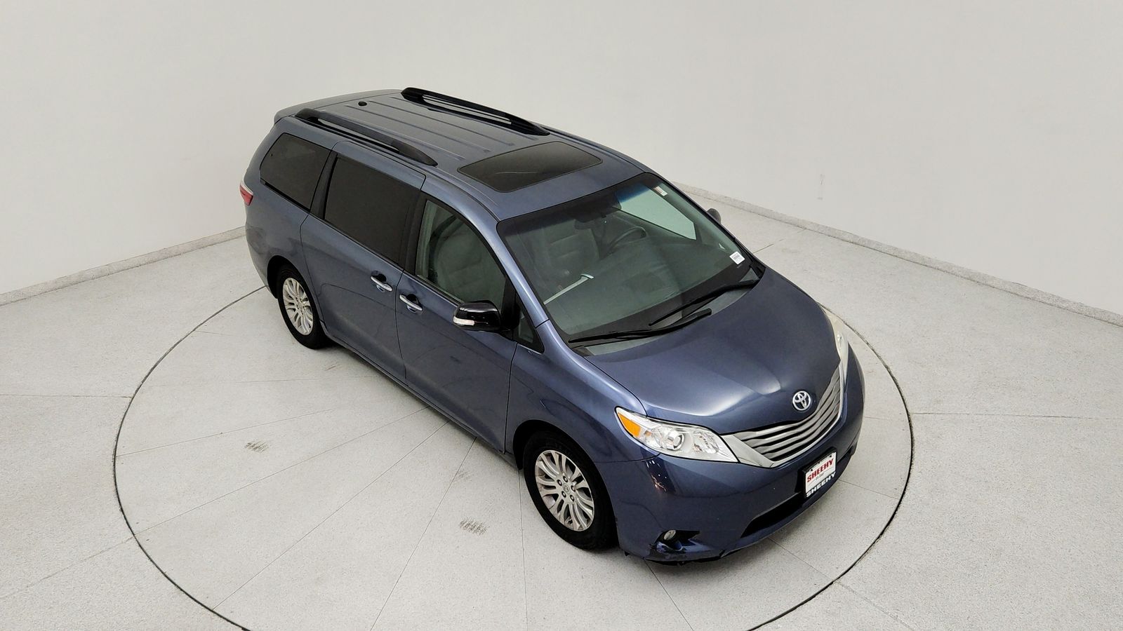 Used 2015 Blue Toyota XLE image 15