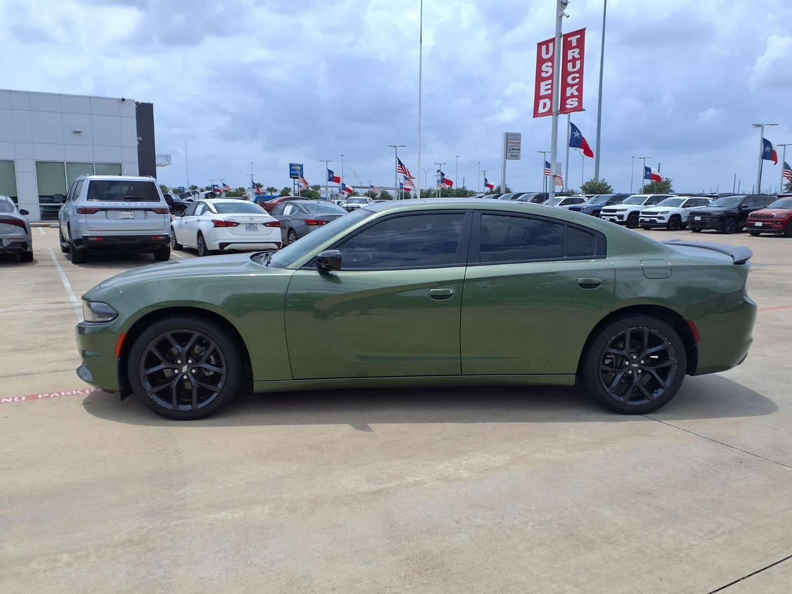 2022 Dodge Charger SXT Green at Wharton Ford