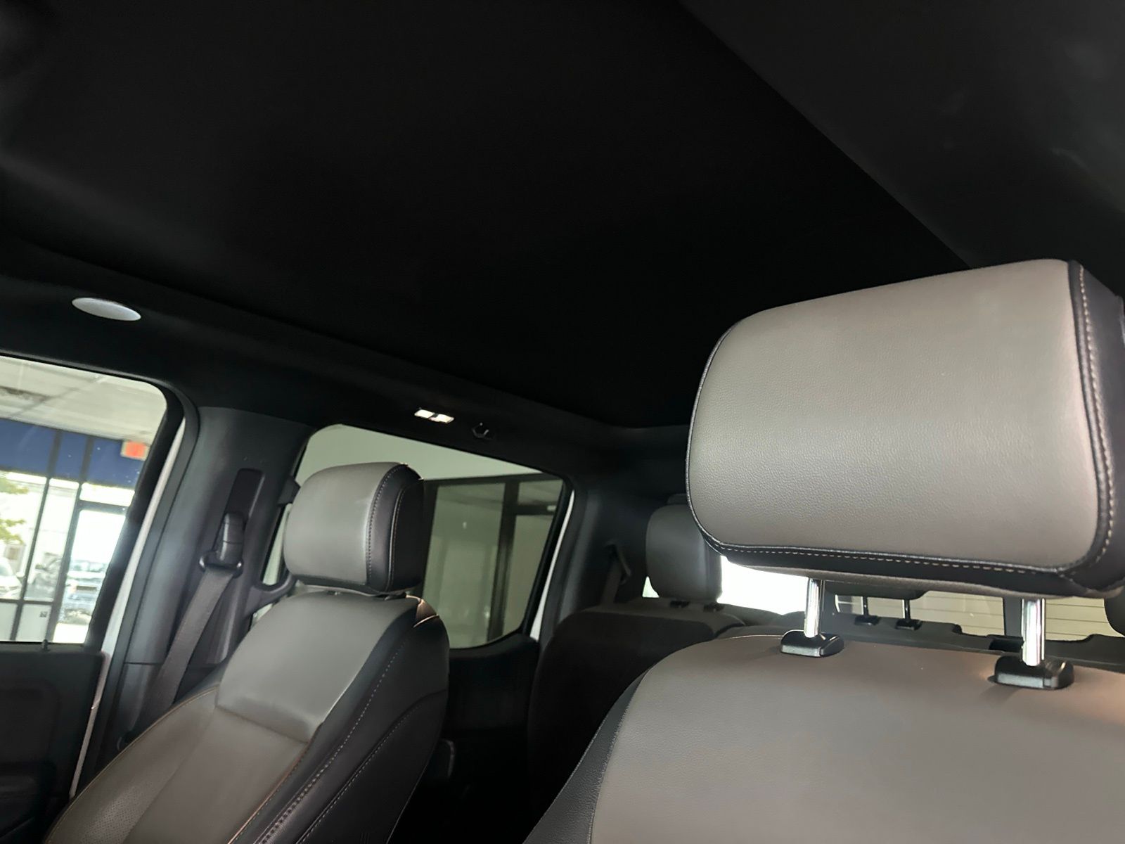 Used 2024 Star White Ford Lariat image 23