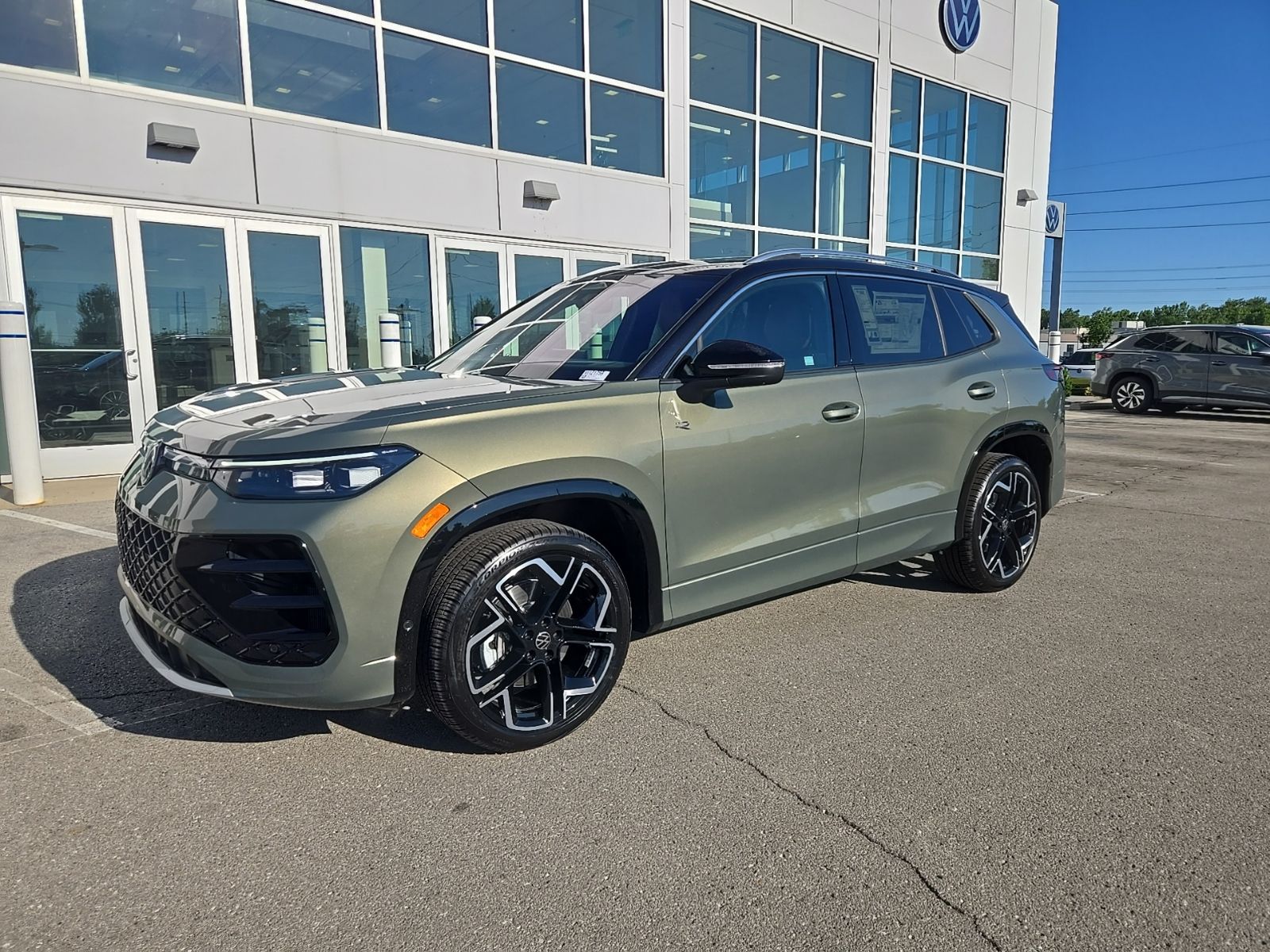 new 2026 Volkswagen Tiguan car, priced at $46,527