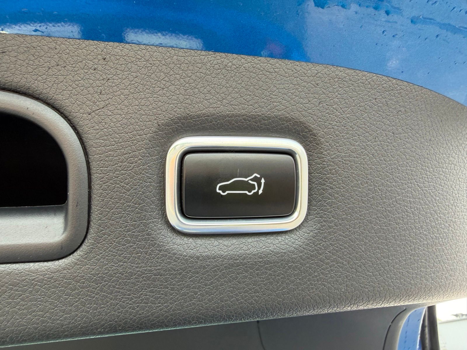 2018 Kia Stinger image 12