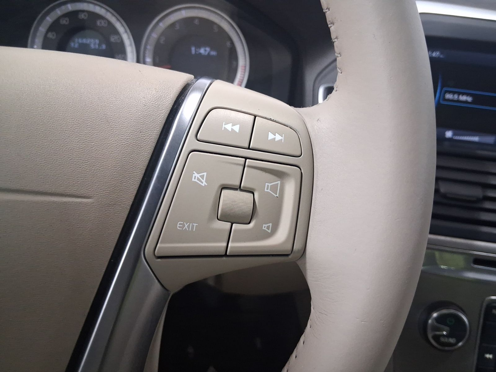 Used Car 2011 Volvo Xc60  T6 For Sale Under $10,000 In Austin, Texas