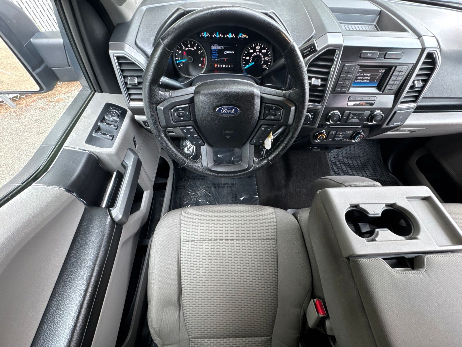 Used 2015 Oxford White Ford XLT image 48