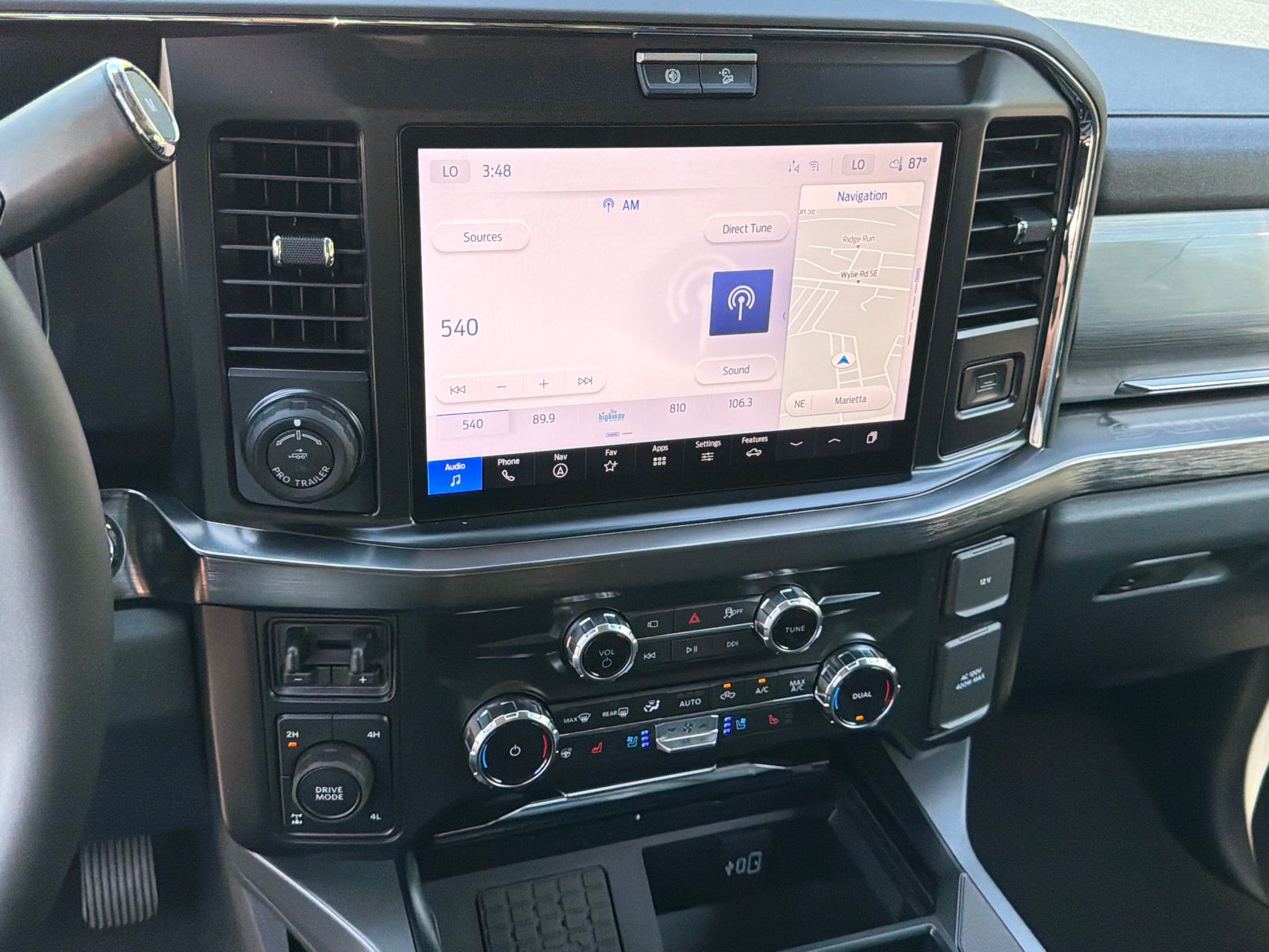 New 2026 Agate Black Metallic Ford F-350® Lariat® image 29