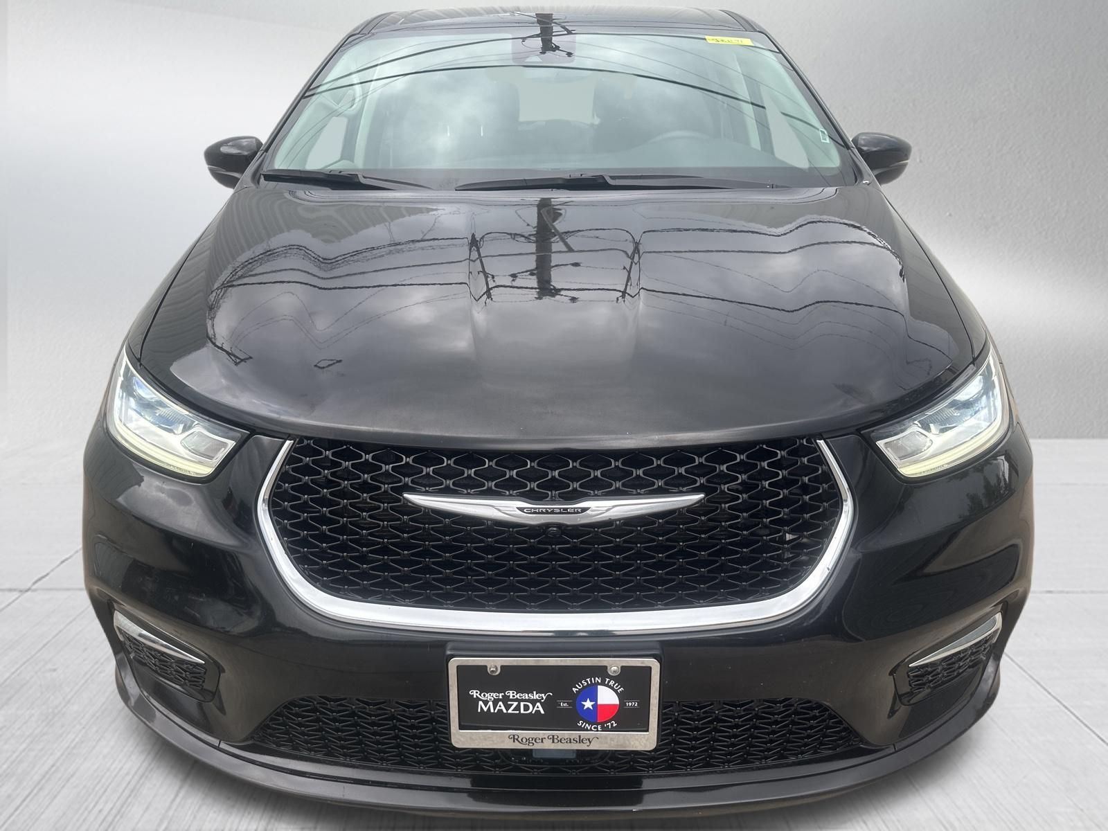 Used Car 2023 Chrysler Pacifica  Touring L For Sale Under $25,000 In Austin, Texas