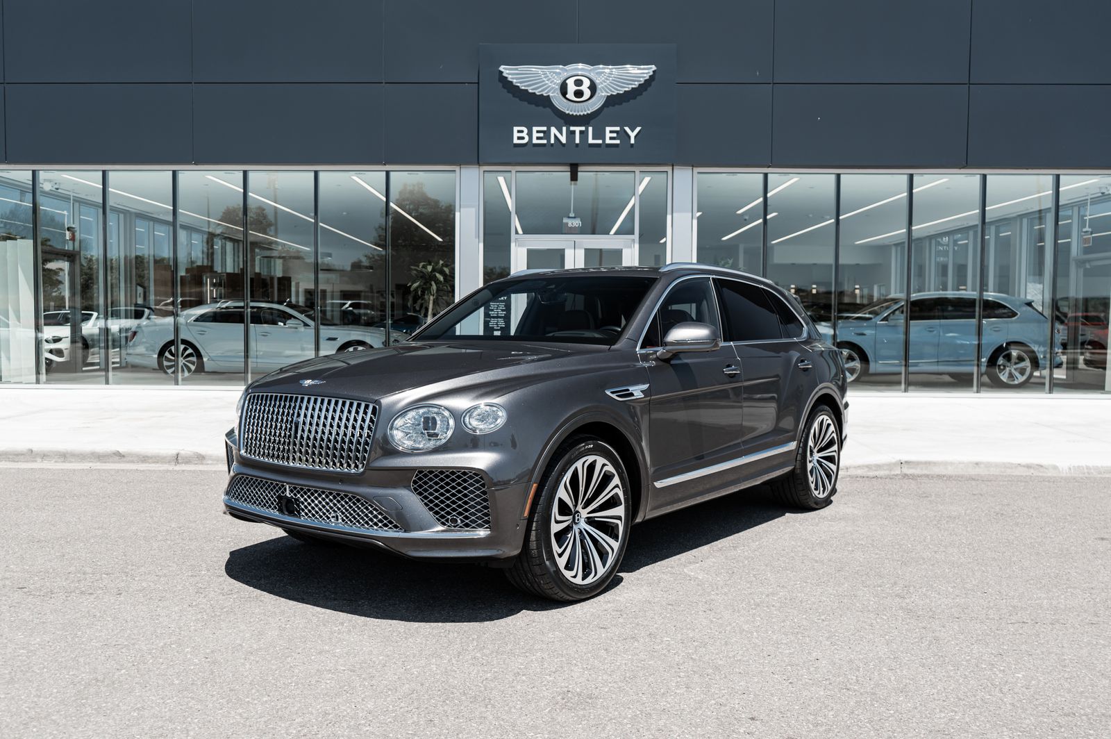 2024 Bentley Bentayga Azure's photo