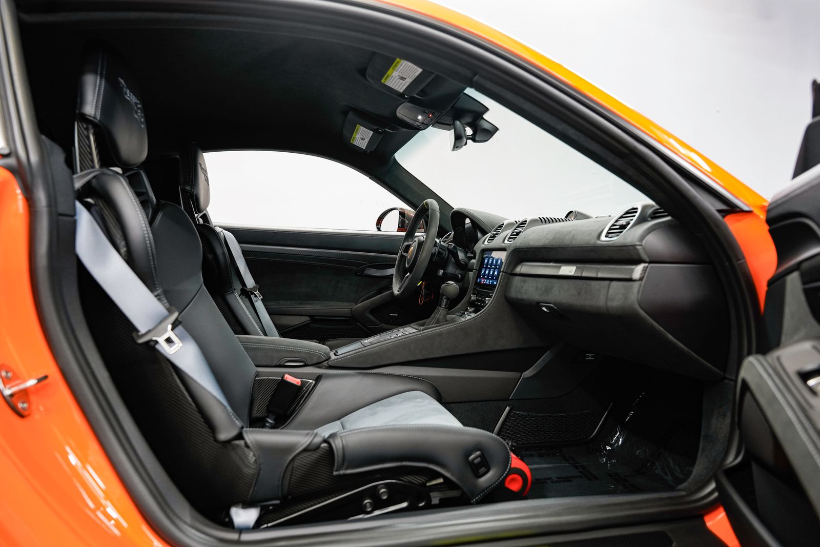 2023 Porsche 718 Cayman GT4 RS — photo 24