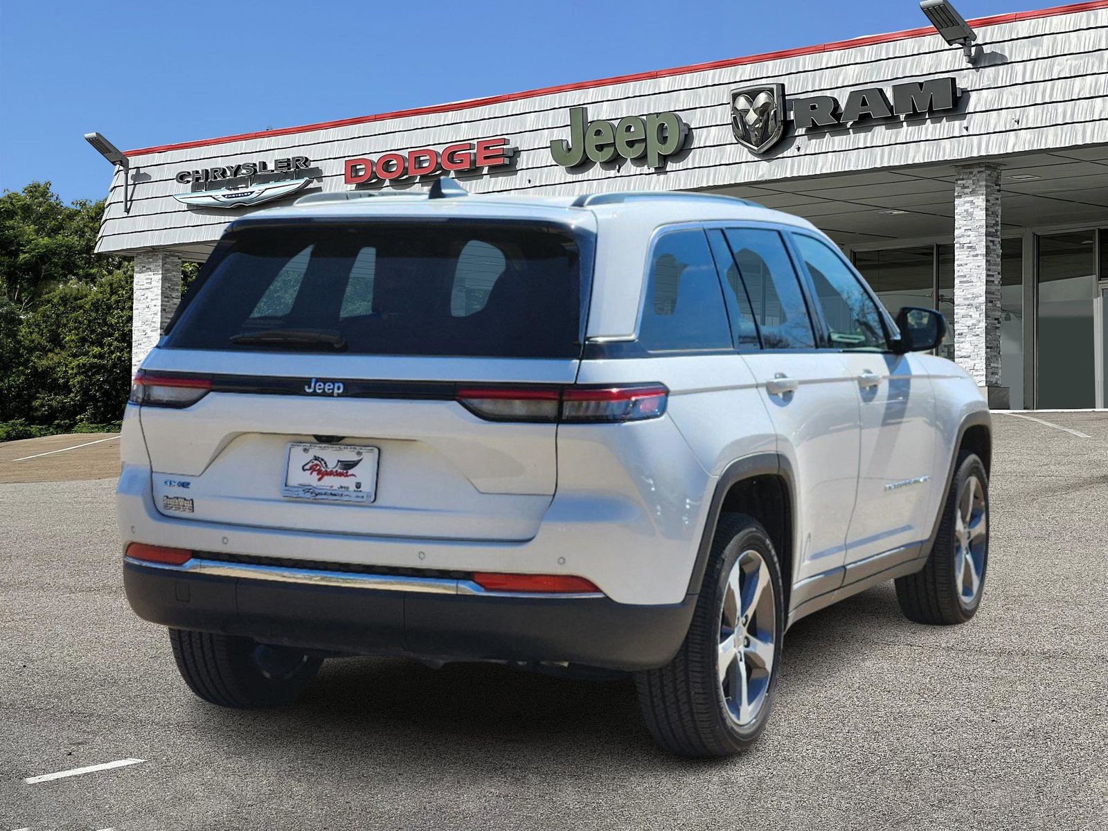 2023 Jeep Grand Cherokee Base 4xe 5