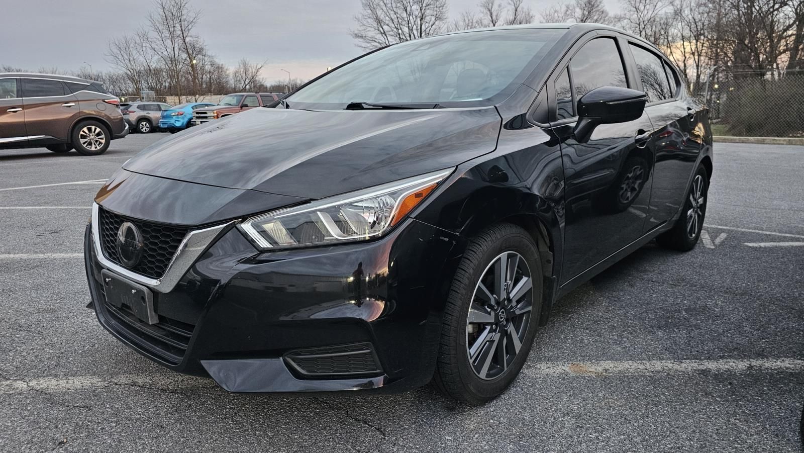2020 Nissan Versa SV FWD