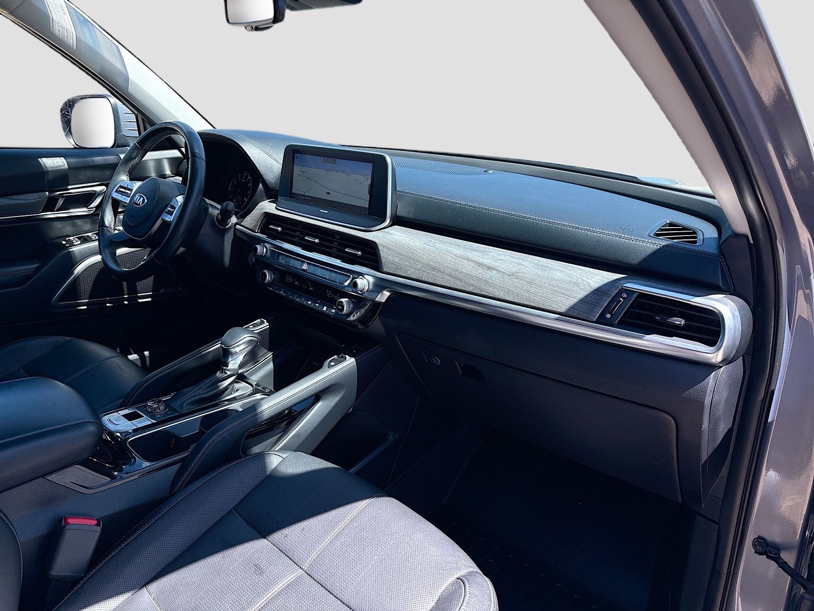 Used 2022 Silver Kia EX image 32