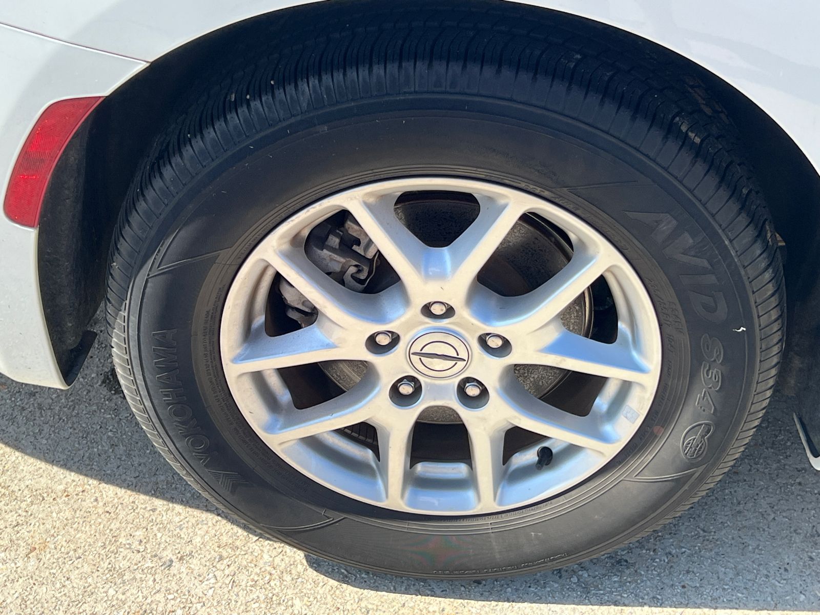 Used 2022 White Chrysler LX image 17
