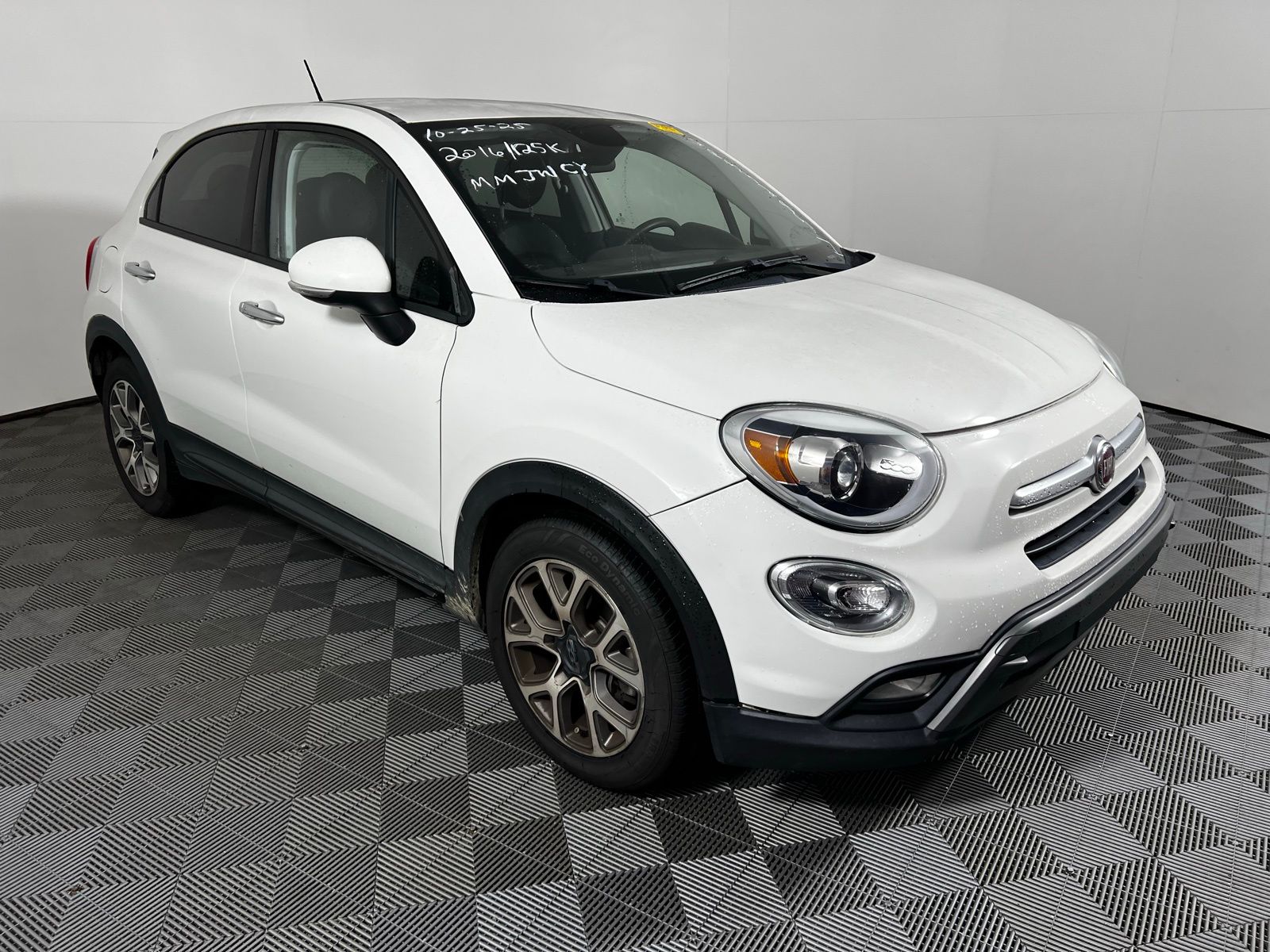 Thumbnail: 2016 Fiat 500X - 3