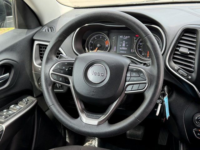 Used 2019 Diamond Black Jeep Latitude image 18