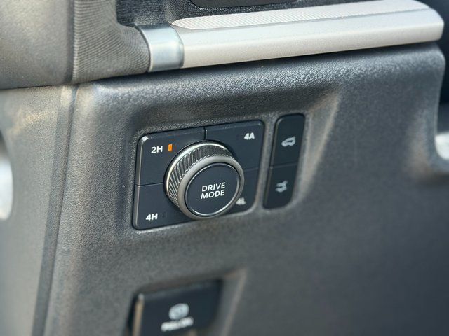 Certified Used 2025 Agate Black Metallic Ford Active image 25