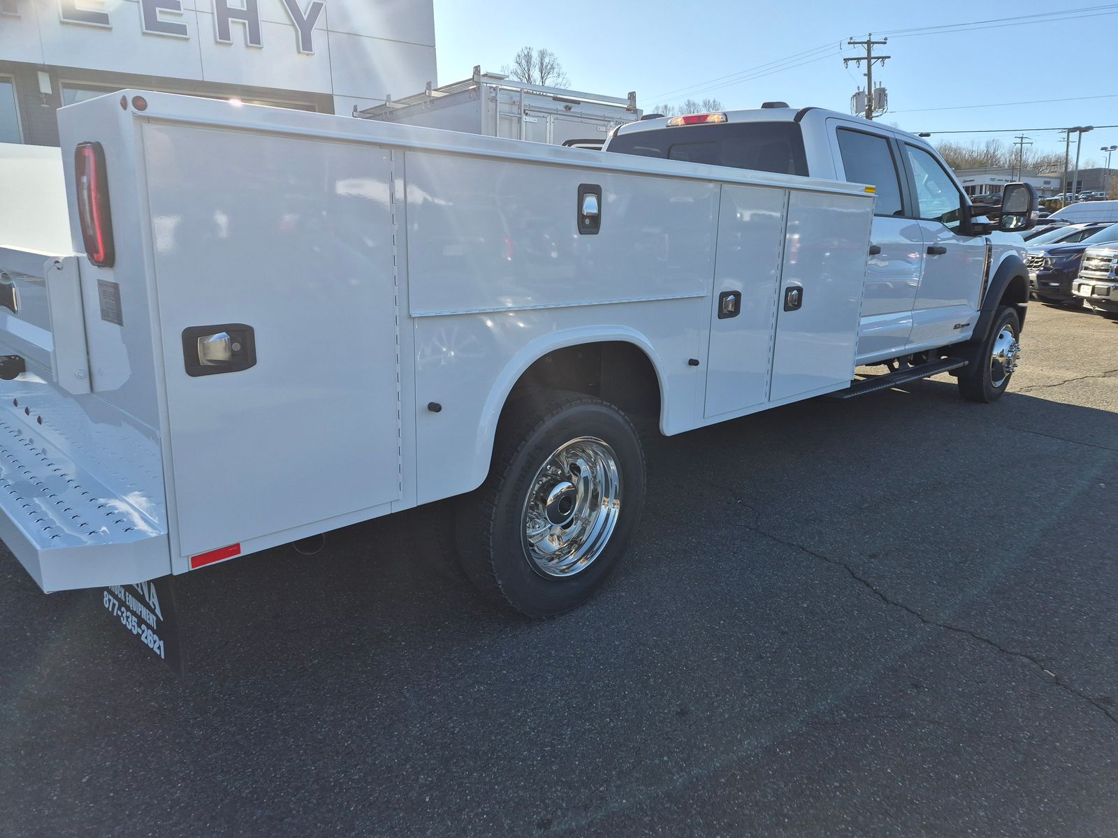New 2026 Oxford White Ford XL image 12
