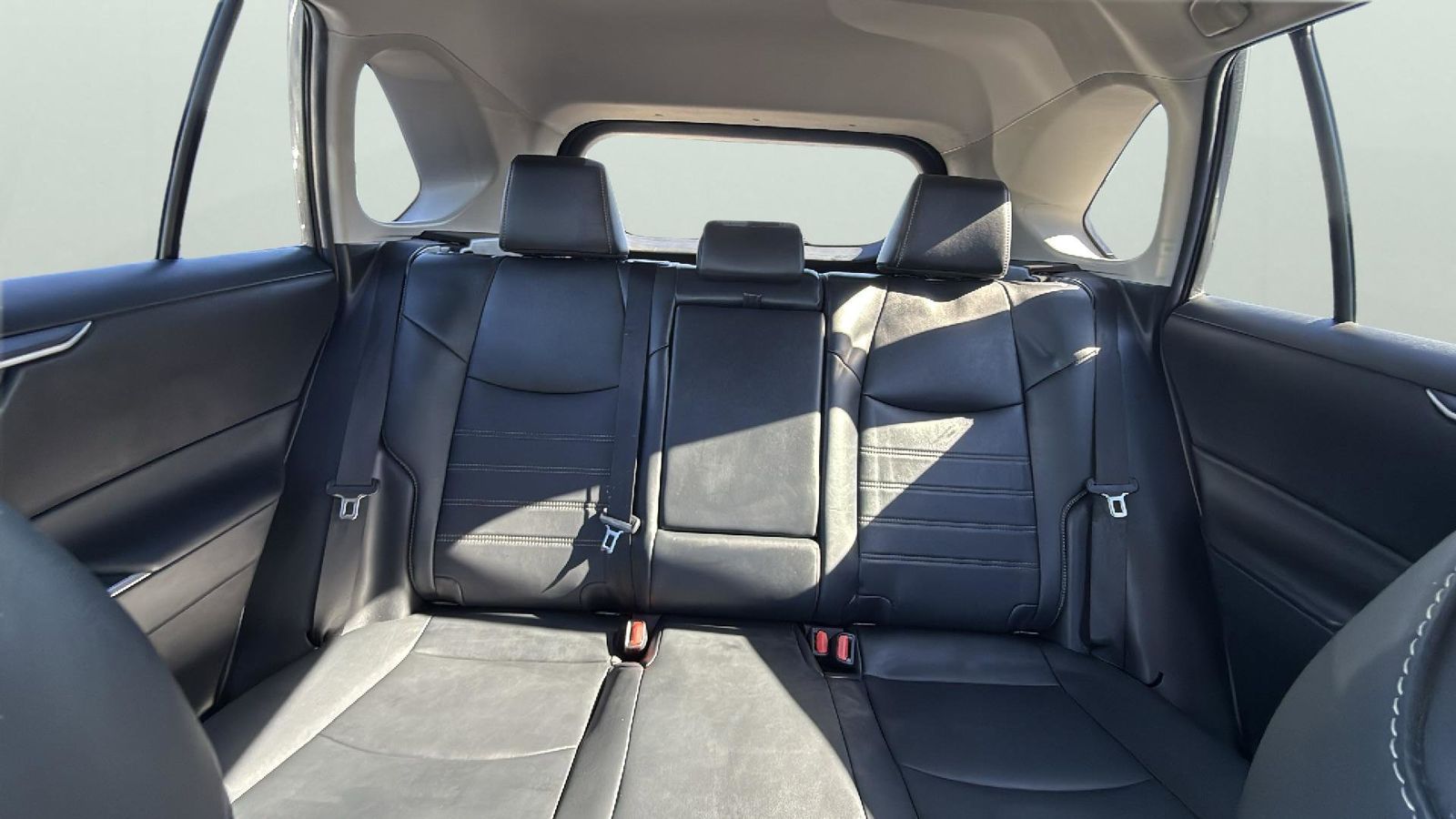 Used Car 2021 Toyota Rav4  Xle Premium For Sale Under $30,000 In Austin, Texas