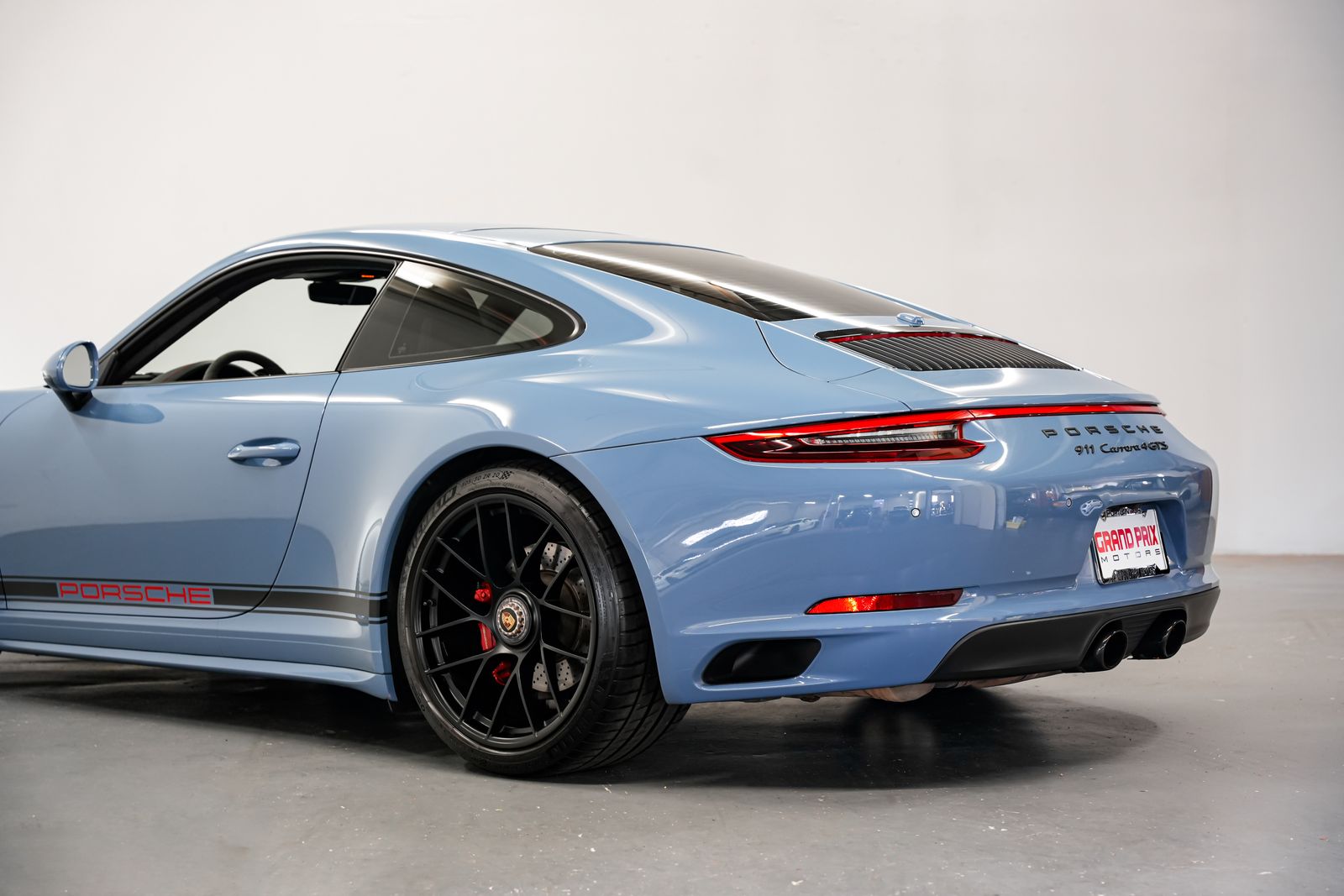 2019 Porsche 911 Carrera 4 GTS — photo 37
