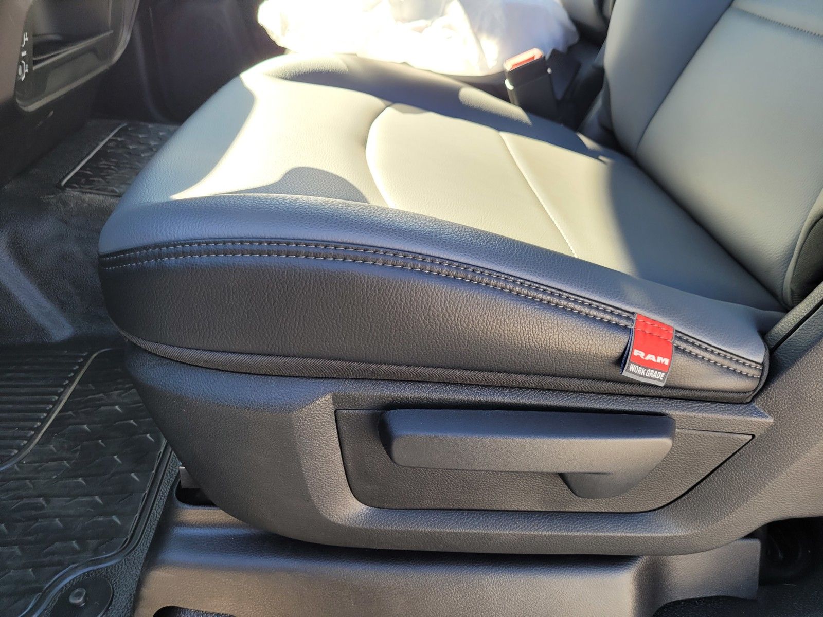 New 2026 White Ram Tradesman image 9