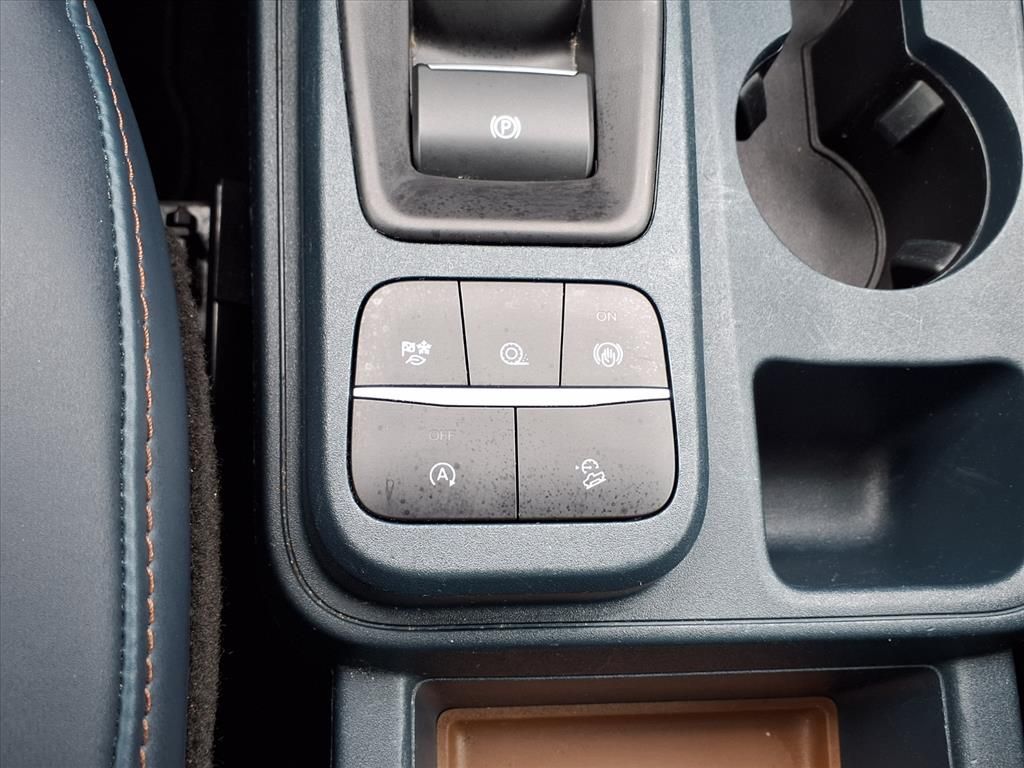 2022 Ford Maverick Lariat Green at Martin Chrysler Dodge Jeep Ram