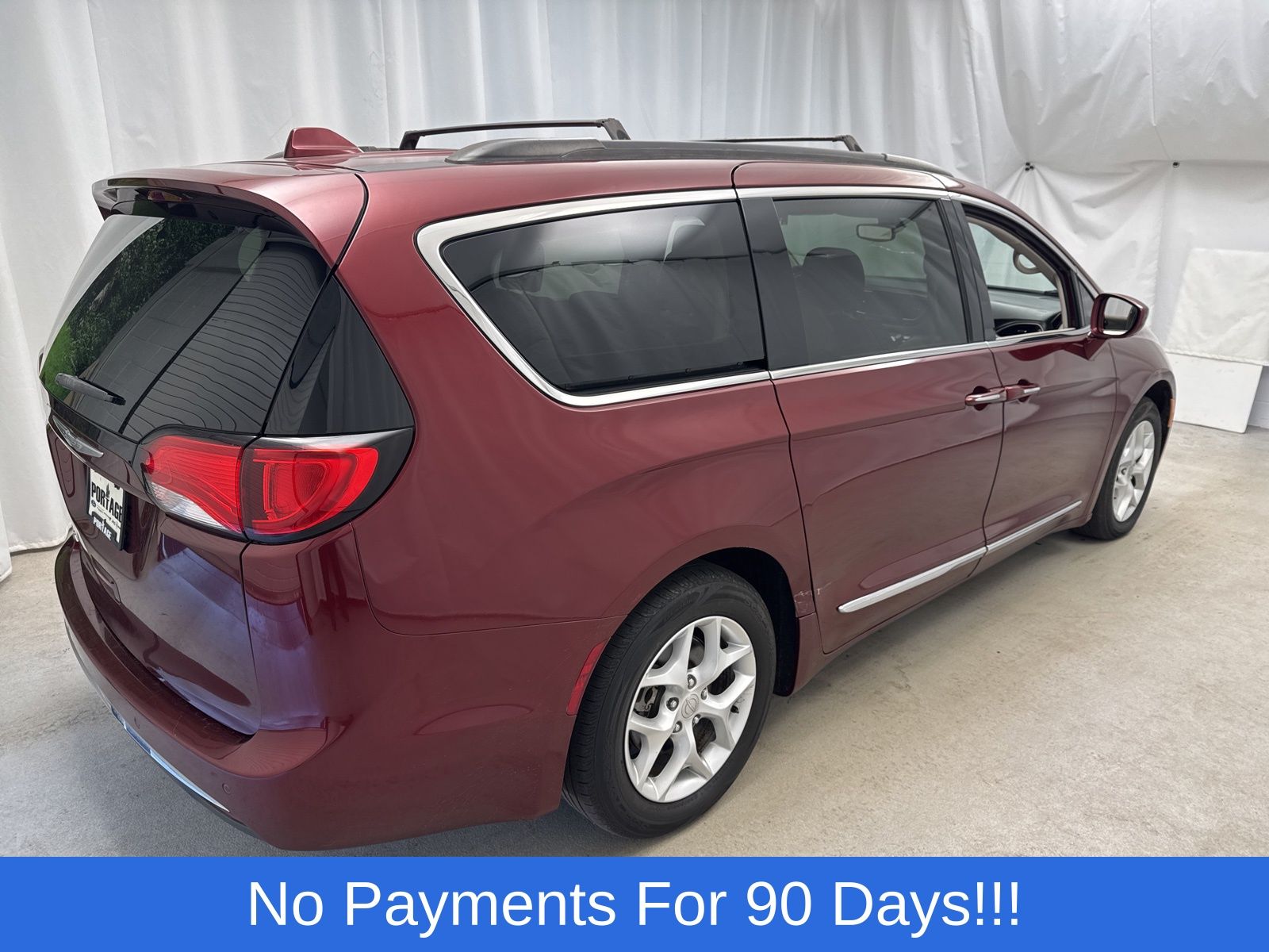 View vehicle photo 3