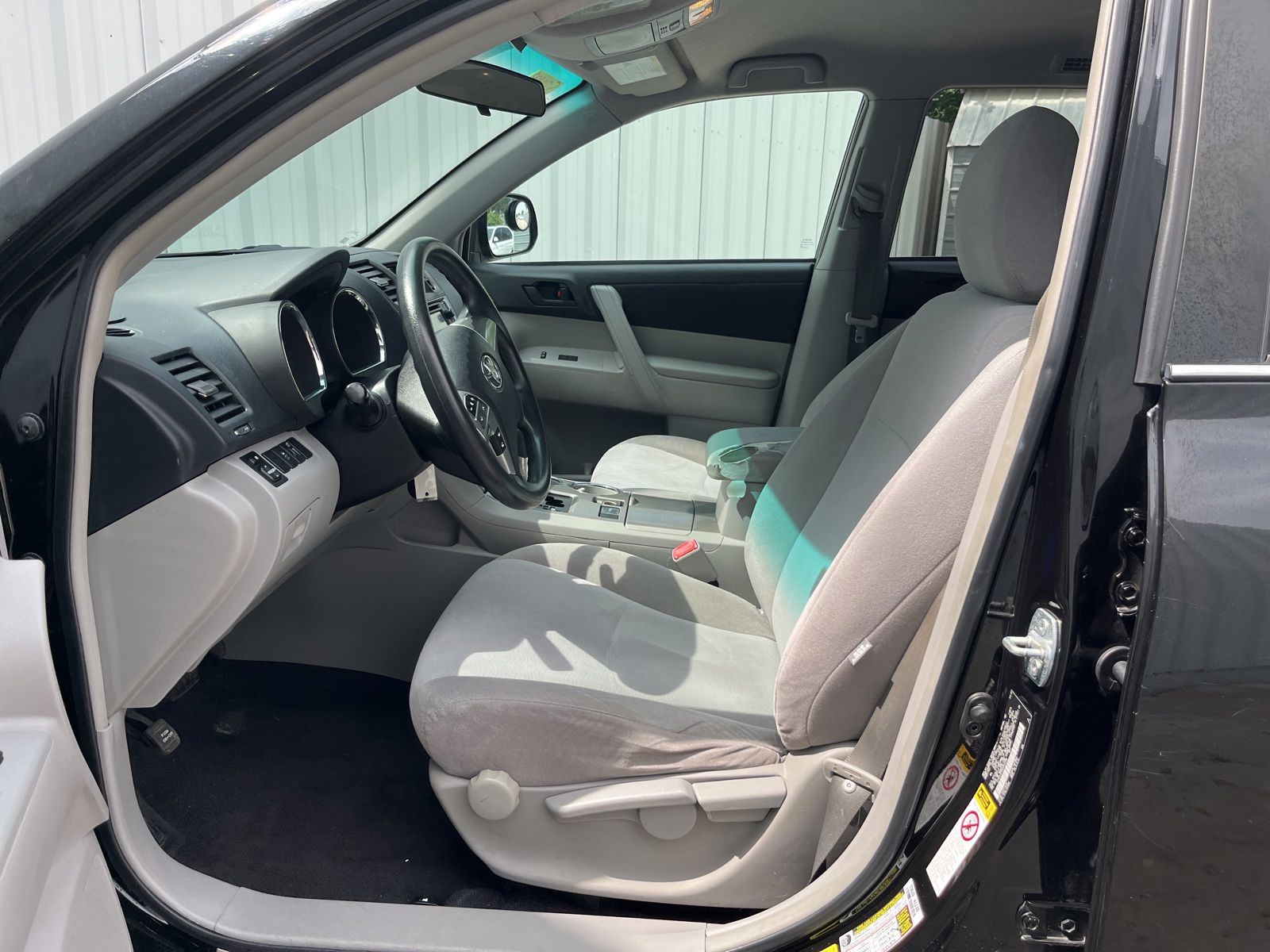 Used Car 2013 Toyota Highlander  For Sale Under $12,000 In Austin, Texas