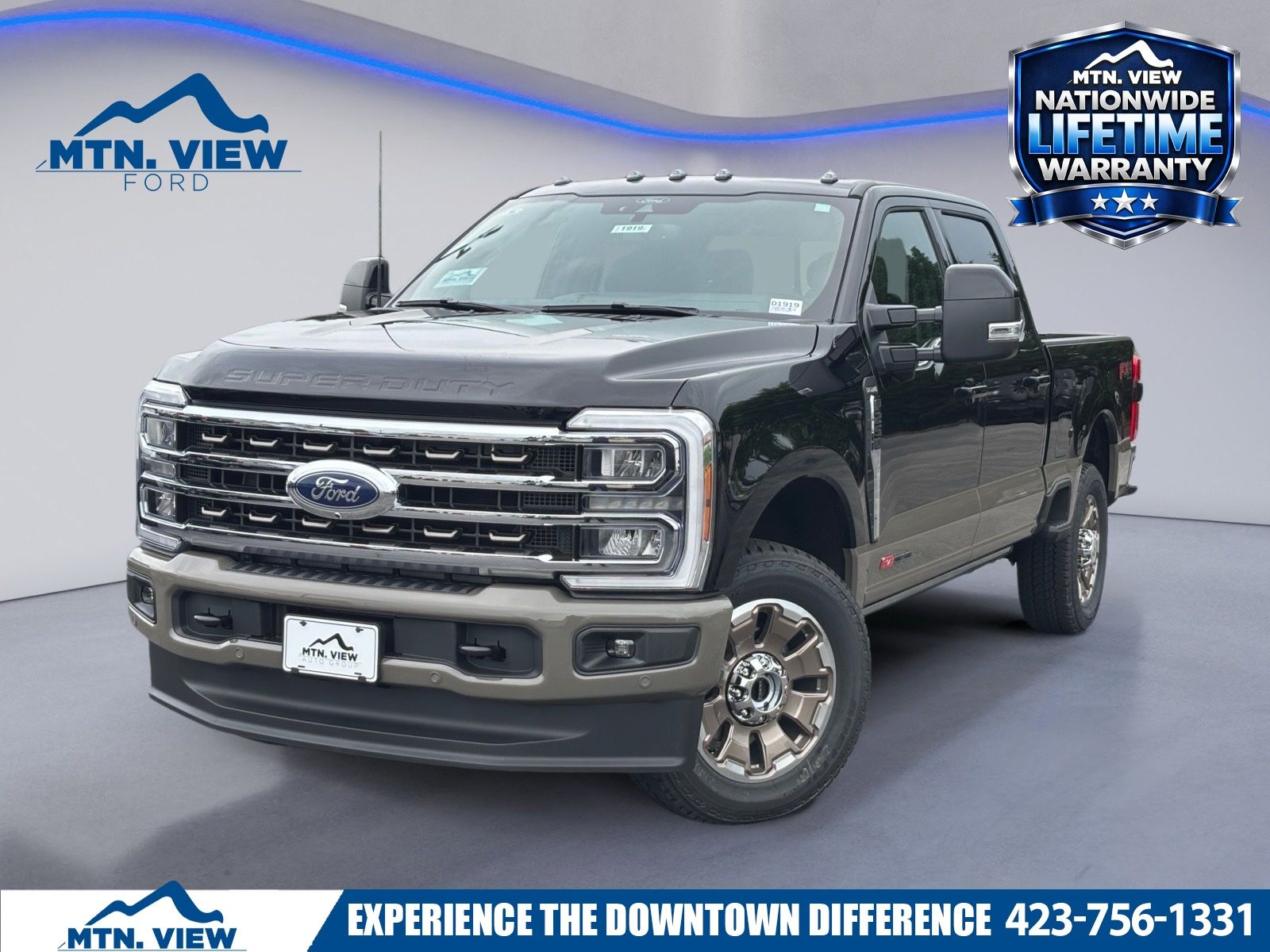 Agate Black Metallic 2026 Ford F-250 Super Duty Pickup Truck Four-Wheel Drive Automatic