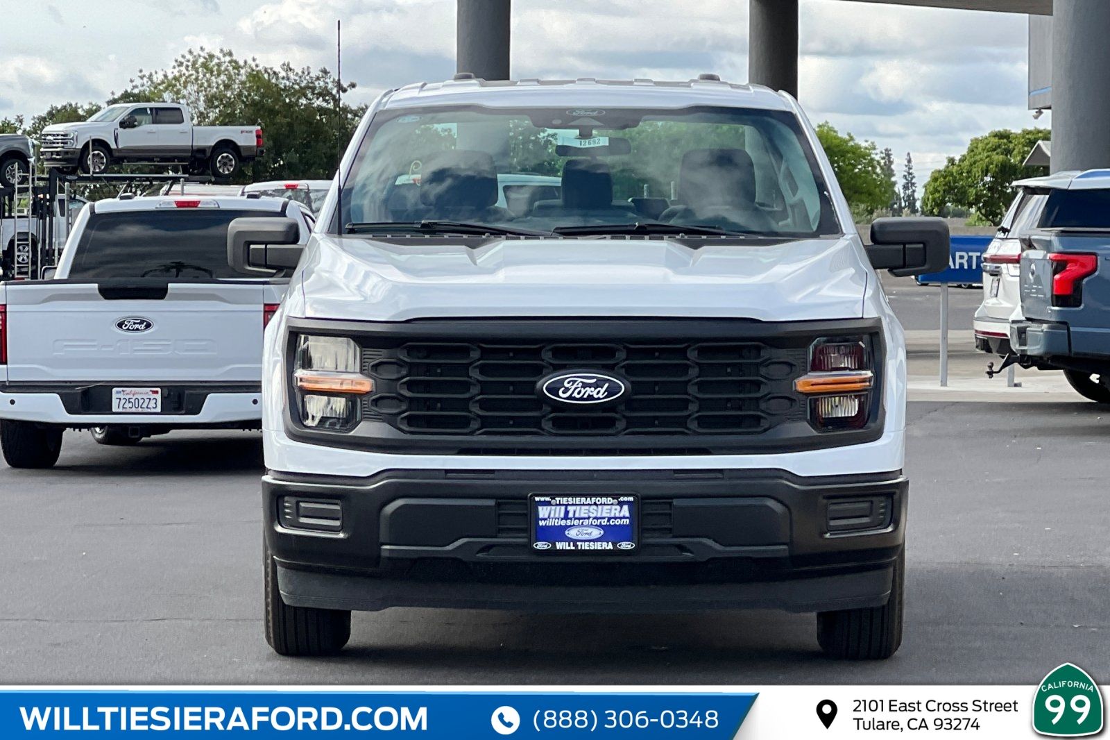 View vehicle photo 4