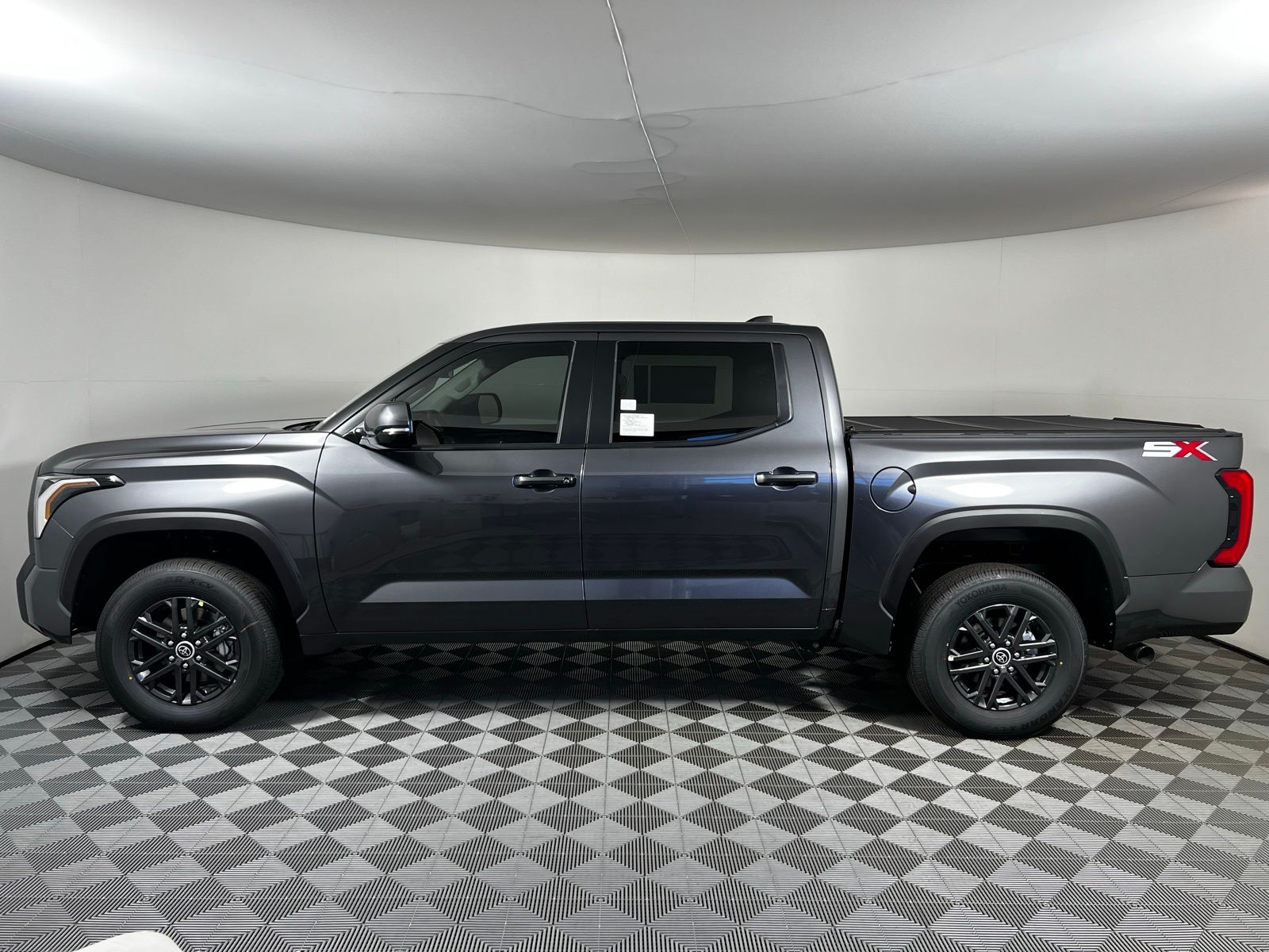 2025 Toyota Tundra SR5 8