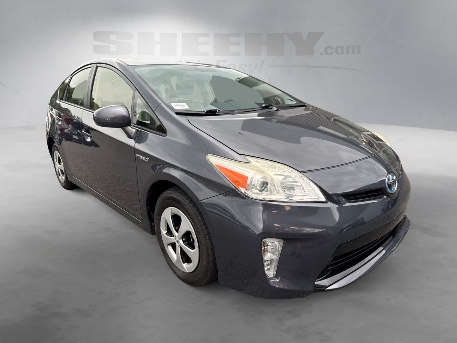 Used 2015 Winter Gray Metallic Toyota Four image 3