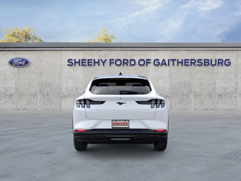 New 2025 Star White Metallic Tri-coat Ford Premium image 5