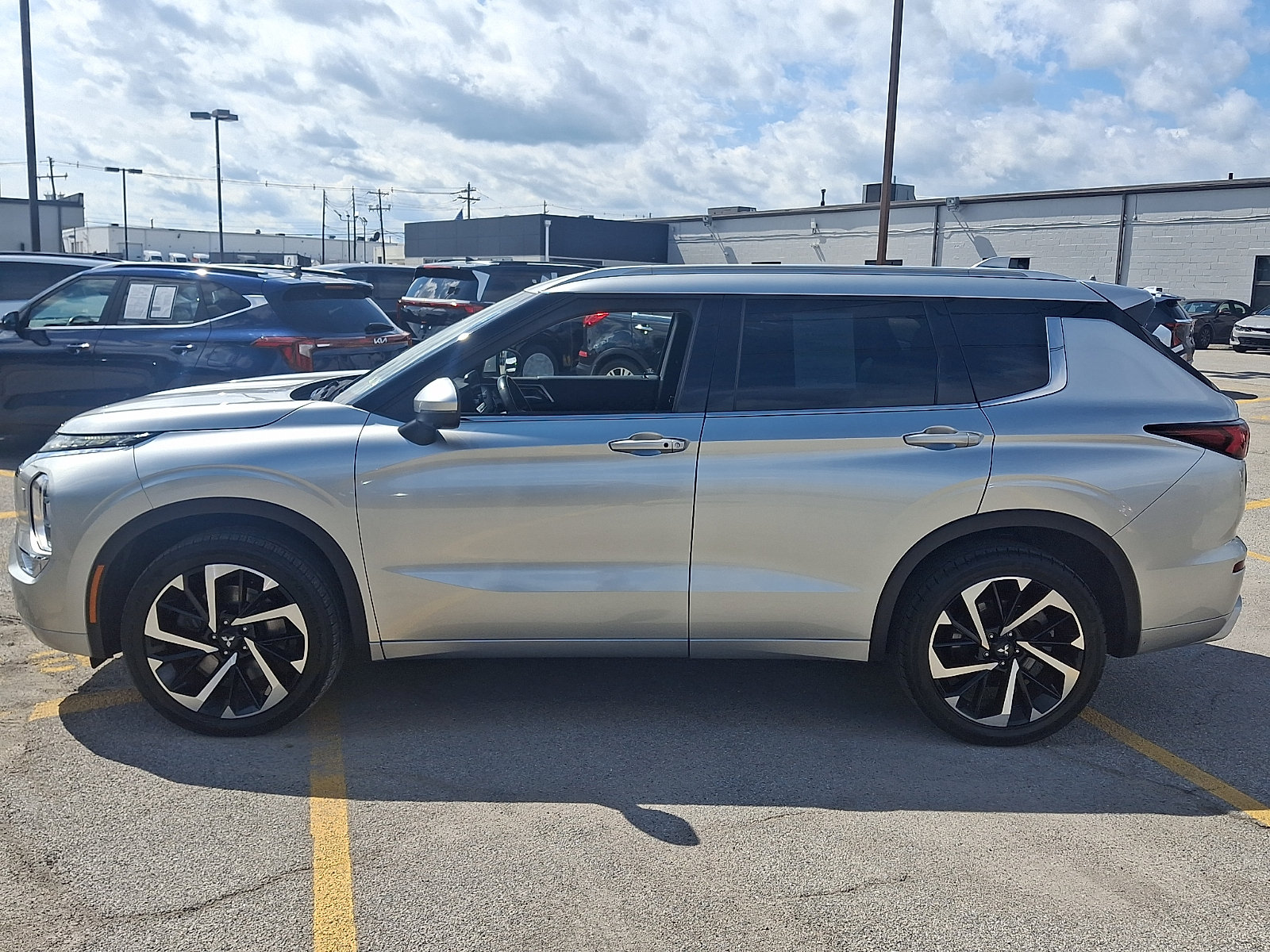 Used 2022 Mitsubishi Outlander SUV