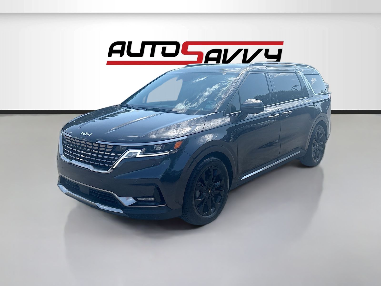 Used 2024 Gray Kia SX image 3
