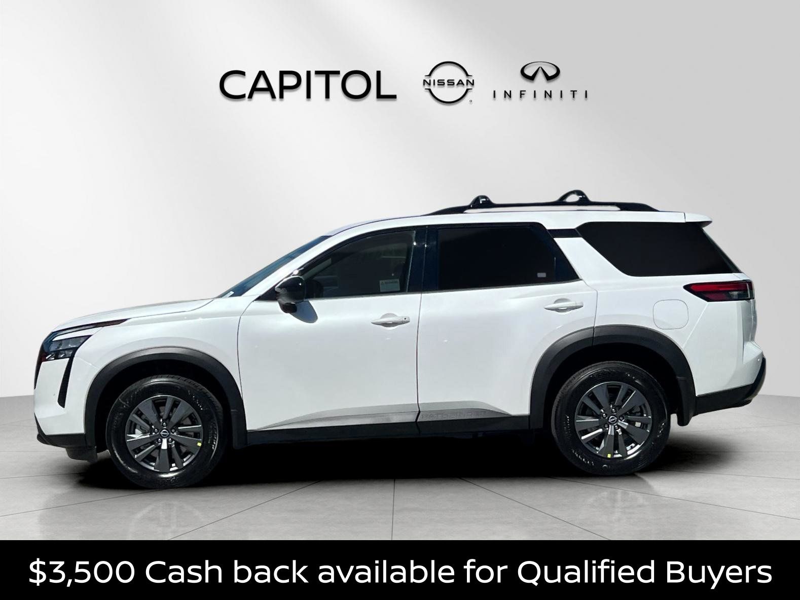 View vehicle photo 2