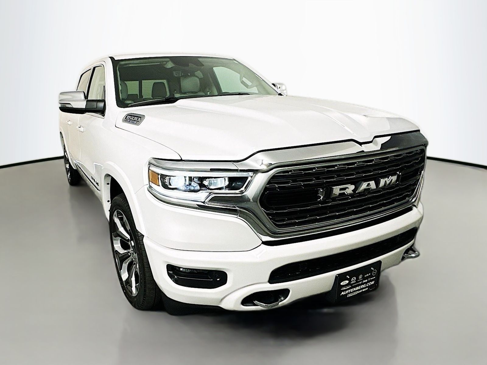Ivory White Tri-Coat Pearlcoat 2024 RAM 1500 Limited Crew Cab 4WD Pickup Truck Four-Wheel Drive 8-Speed Automatic