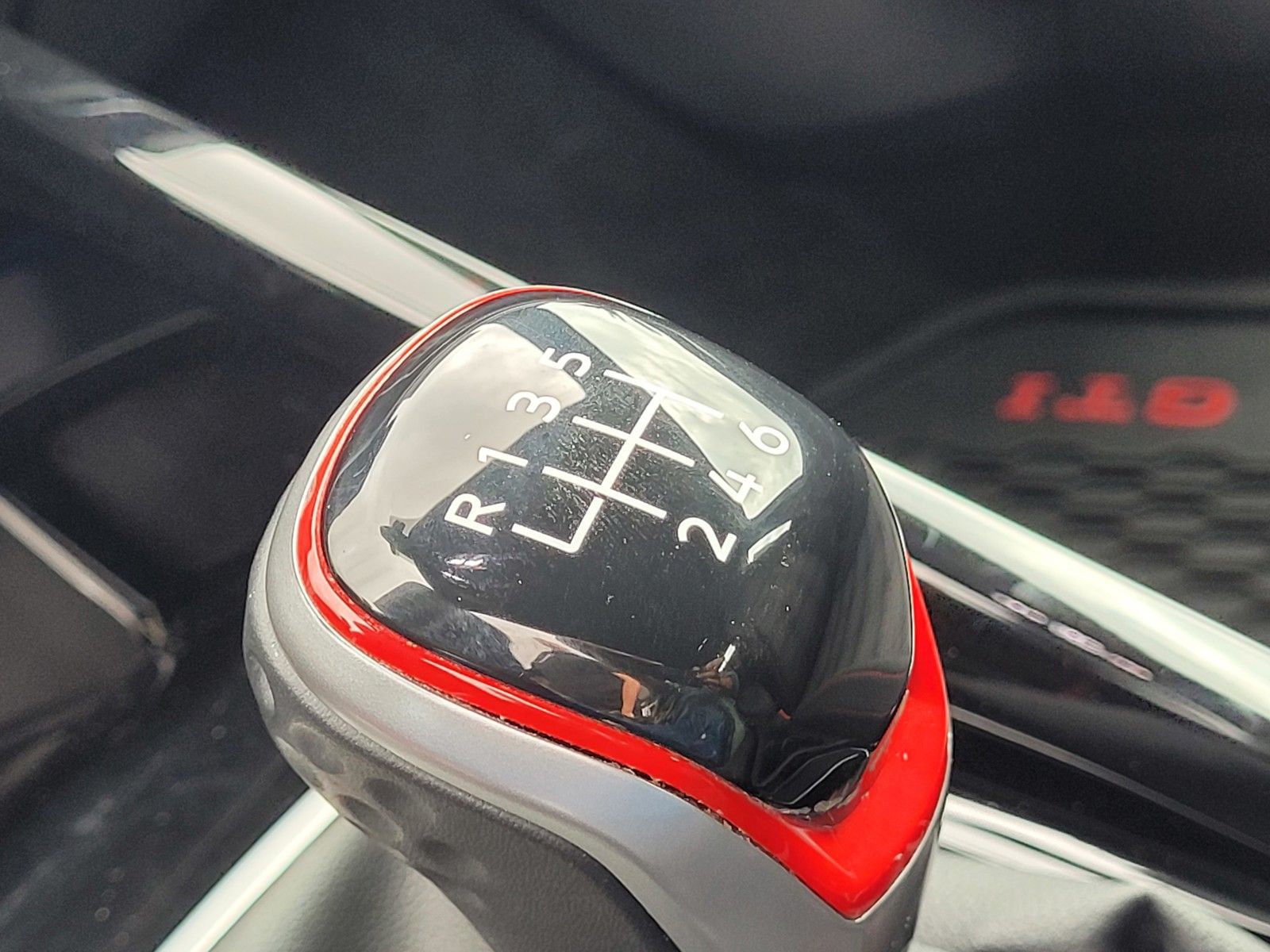 2023 Volkswagen Golf GTI 40TH Anniversary Edition - Photo 24