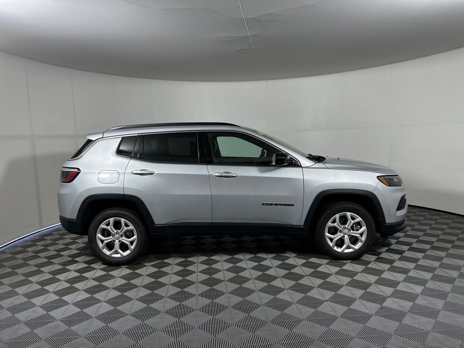 Thumbnail: 2024 Jeep Compass - 4