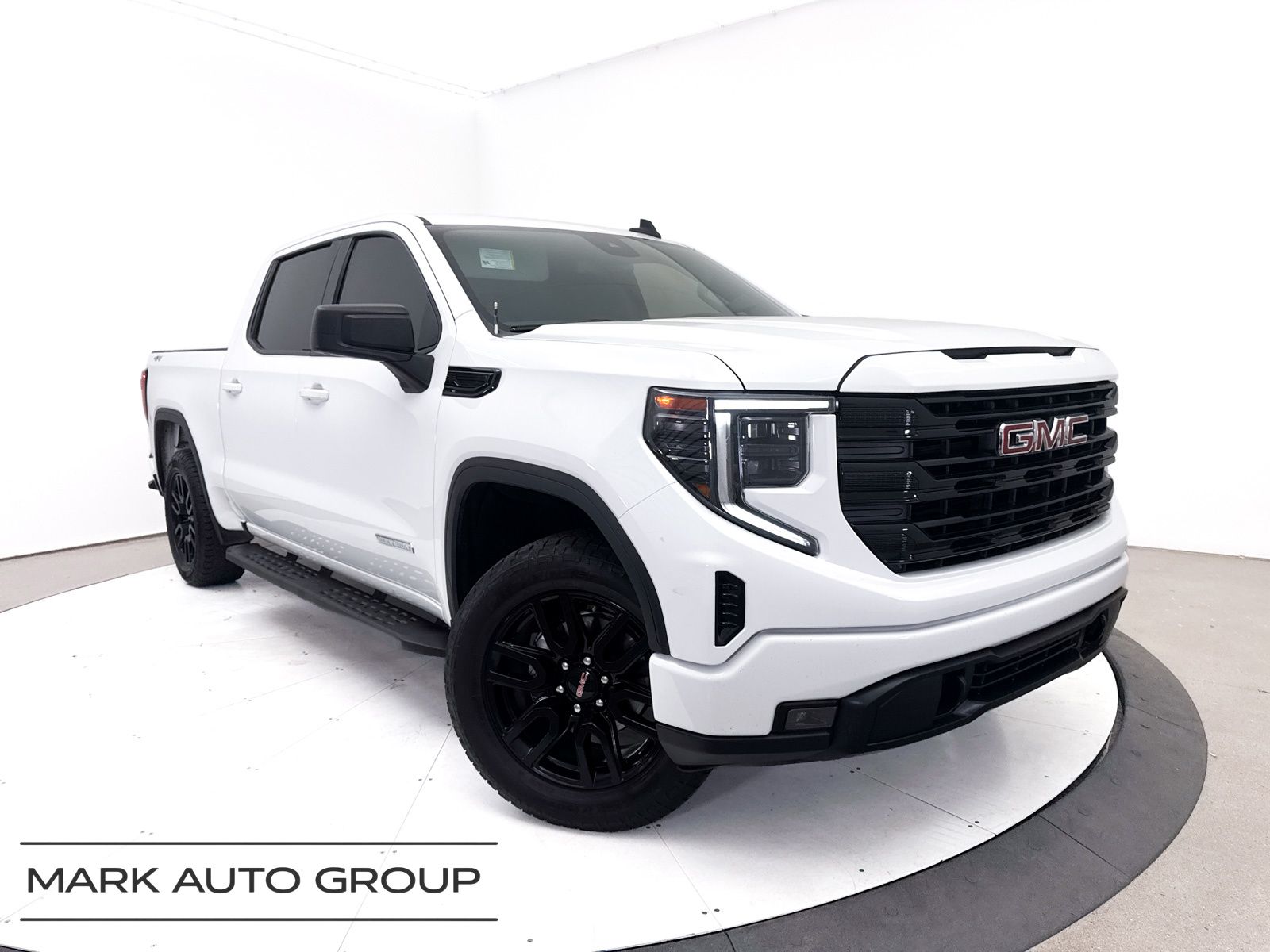 Summit White 2022 GMC Sierra 1500 Pickup Truck Four-Wheel Drive 8-Speed Automatic
