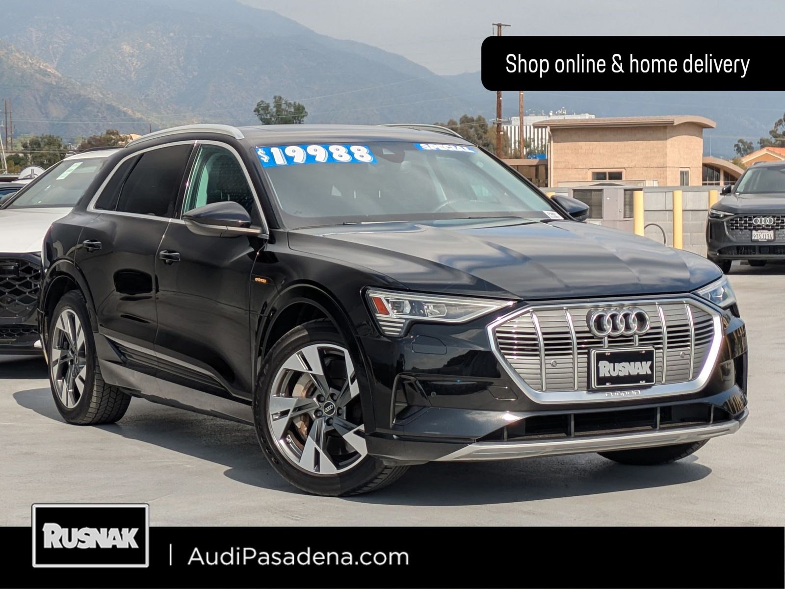 2022 Audi e-tron Premium quattro AWD